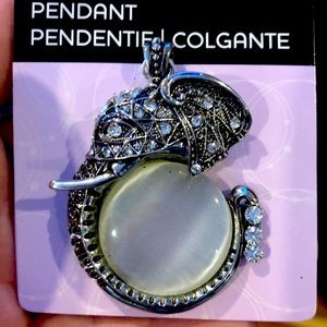 Elephant pendant